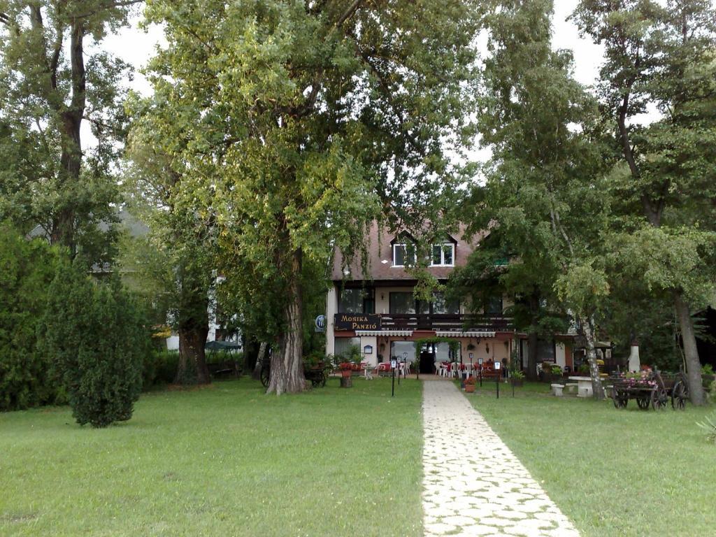 Monika Panzio Tata Exterior foto